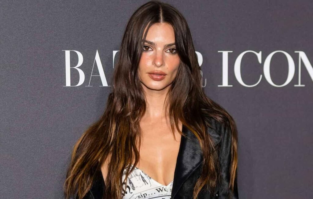 Emily Ratajkowski Net Worth